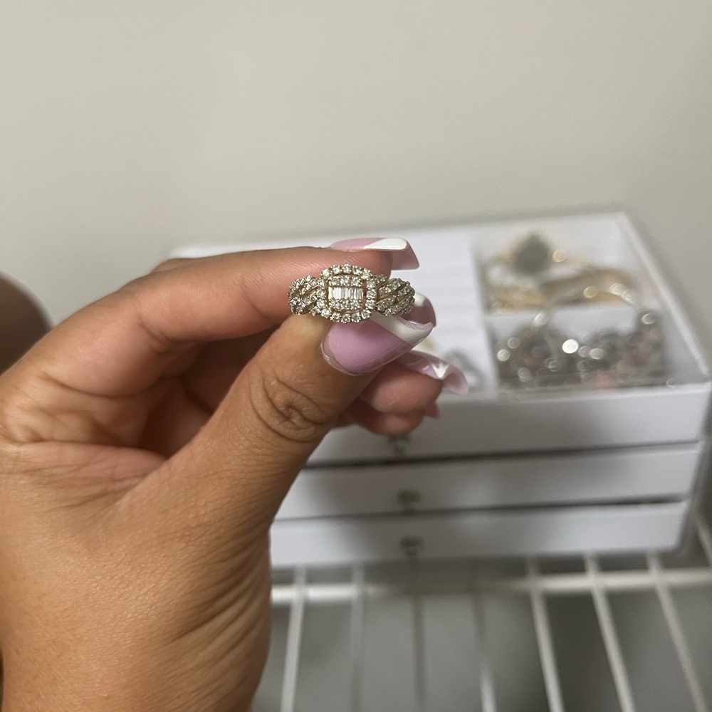 Solitaire Silver and White Women's Ring